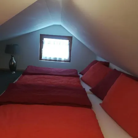 בית נופש Strausshaus גרובמינג