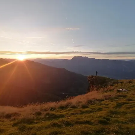 Strausshaus * גרובמינג